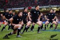 Es común, y un poco típico también de la idiosincrasia argentina, que en los momentos de euforia deportiva (dada la grave falta -actual y de larga data- de éxito en el terreno futbolístico) empiecen a aparecer en la vida cotidiana términos o jergas de aquella disciplina que momentáneamente esté en primer plano.