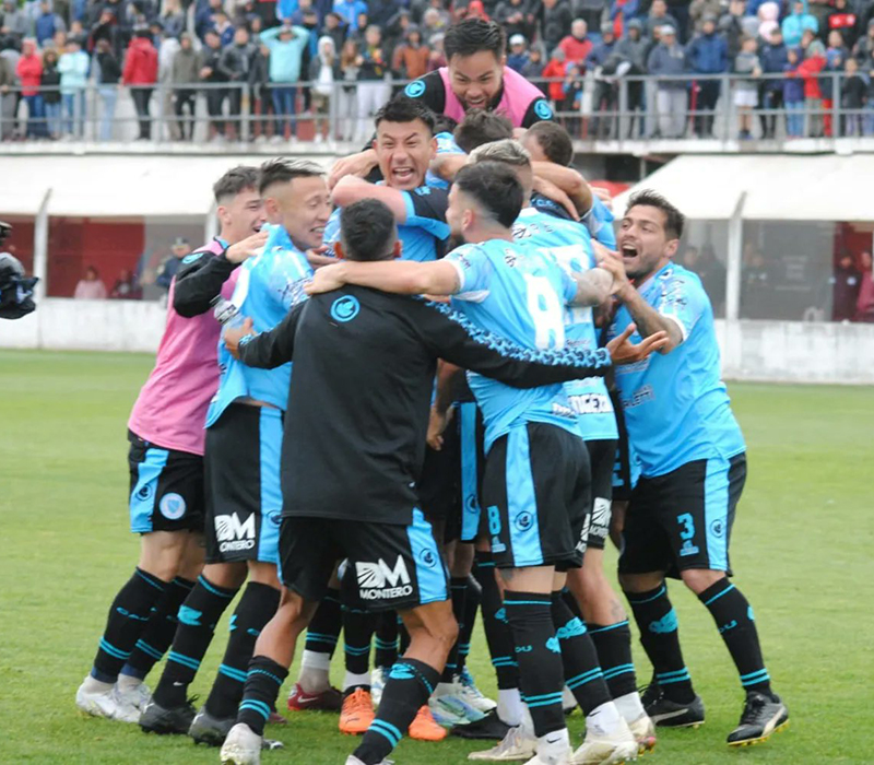 festejos Defensores Unidos triunfo en Maschwitz