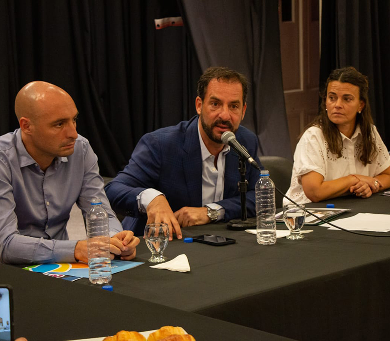 sujarchuck conferencia de prensa