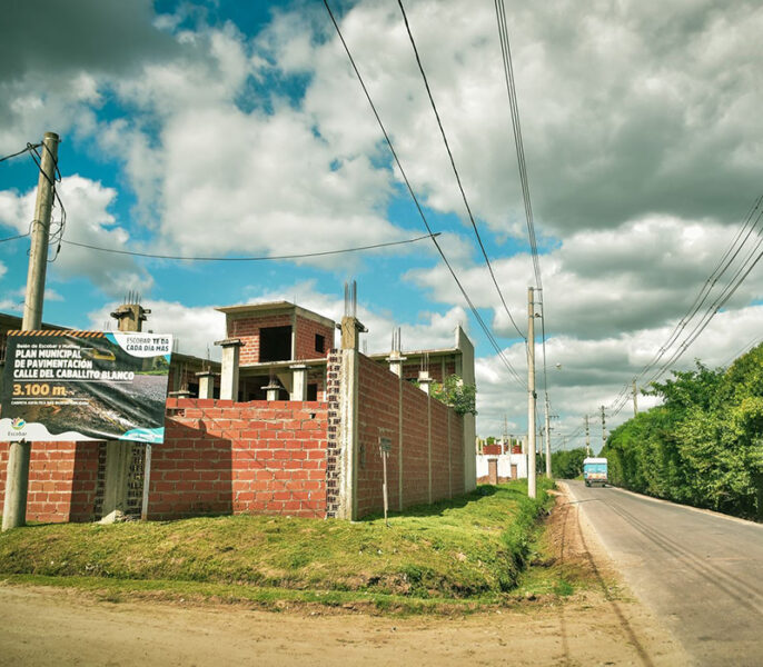 Calle Caballito Blanco, uno de los nuevos caminos asfaltados