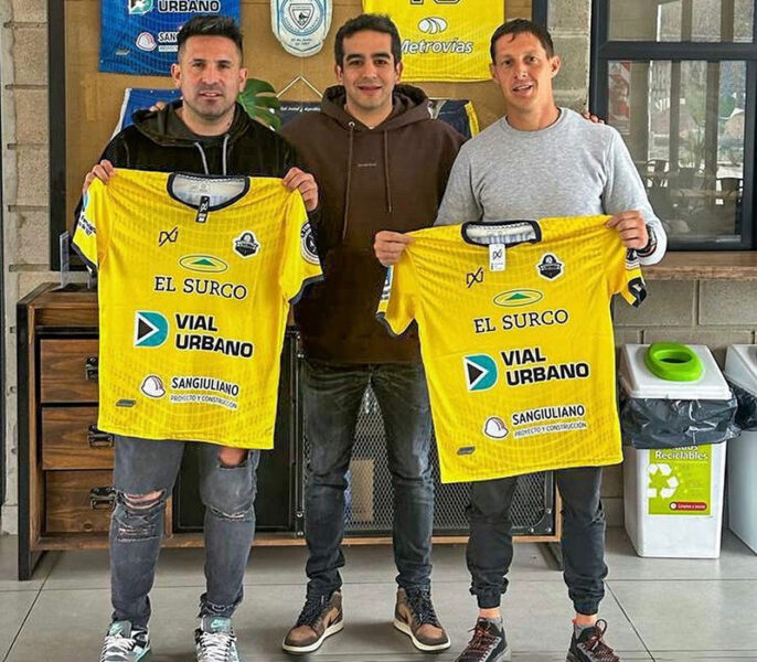 Presidente y cuerpo técnico de La Fraternidad