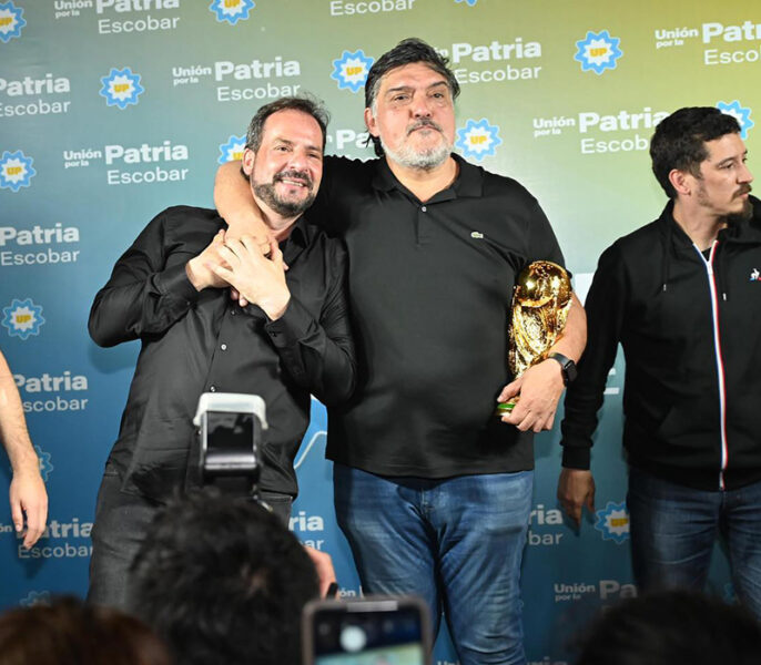 Rehl junto a Sujarchuk en el escenario principal
